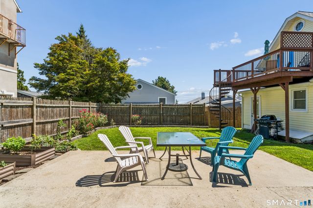 8 Paris Street, Milford, CT 06460