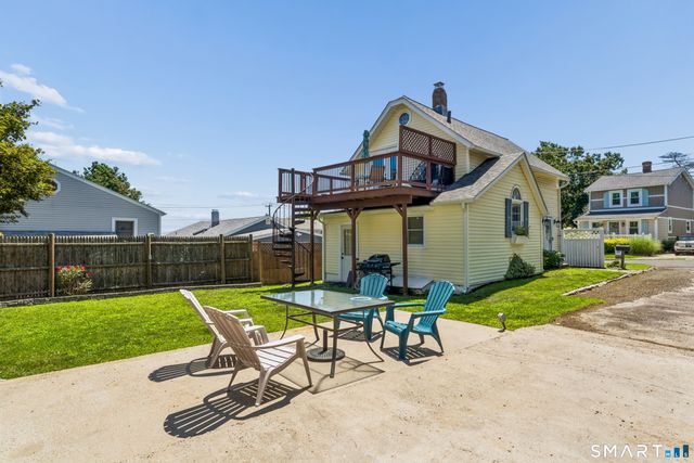 8 Paris Street, Milford, CT 06460