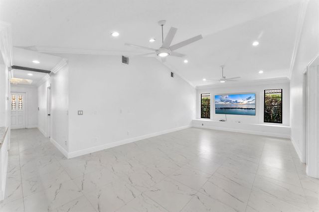 2244 Quail Ridge S, Palm Beach Gardens, FL 33418
