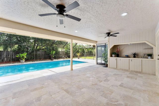 2244 Quail Ridge S, Palm Beach Gardens, FL 33418