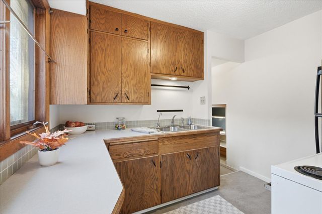 3736 45th Avenue S, Minneapolis, MN 55406