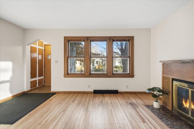 3736 45th Avenue S, Minneapolis, MN 55406