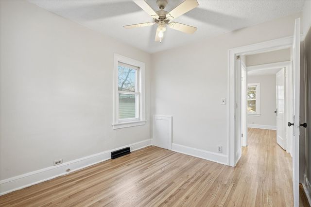 3736 45th Avenue S, Minneapolis, MN 55406