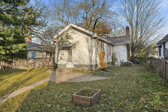 3736 45th Avenue S, Minneapolis, MN 55406