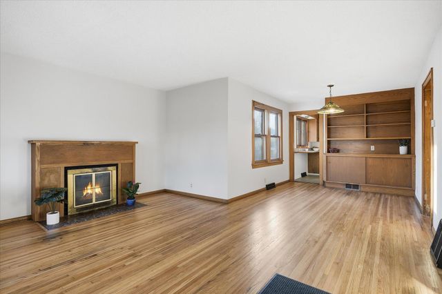 3736 45th Avenue S, Minneapolis, MN 55406