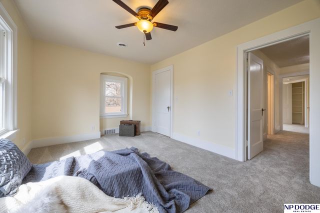 5128 Leighton Avenue, Lincoln, NE 68504