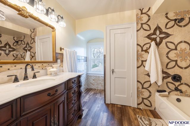 5128 Leighton Avenue, Lincoln, NE 68504