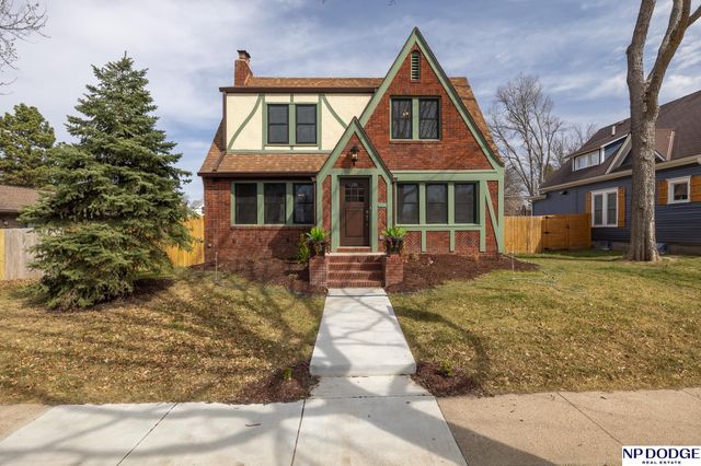 5128 Leighton Avenue, Lincoln, NE 68504