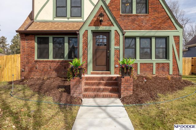 5128 Leighton Avenue, Lincoln, NE 68504