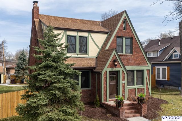 5128 Leighton Avenue, Lincoln, NE 68504