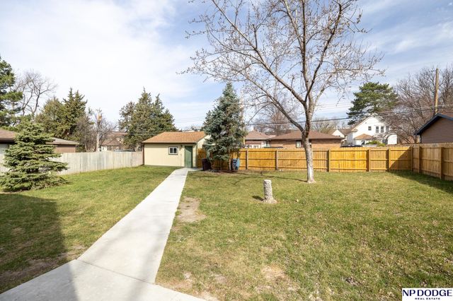5128 Leighton Avenue, Lincoln, NE 68504