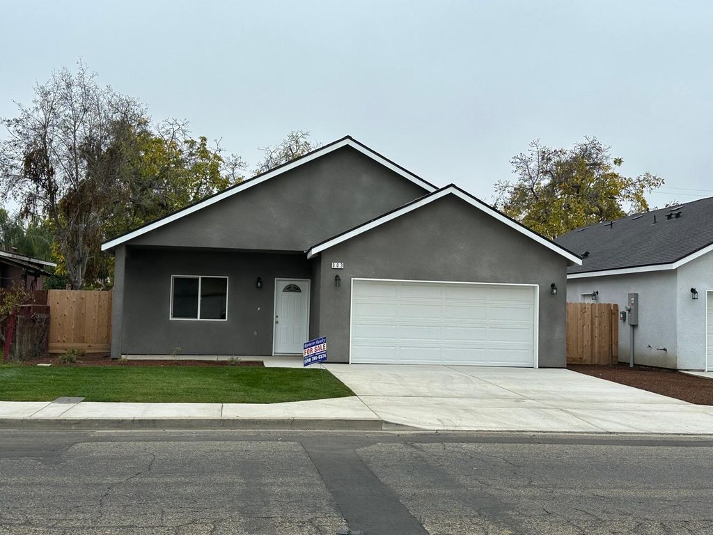 903 E Ash Street, Farmersville, CA 93223