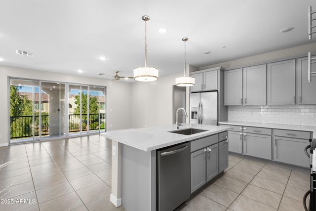 155 N Lakeview Boulevard 259, Chandler, AZ 85225