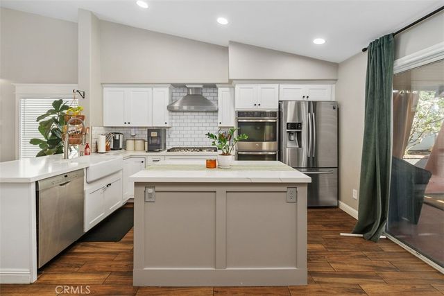 31429 Amsterdam, Winchester, CA 92596