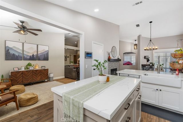 31429 Amsterdam, Winchester, CA 92596