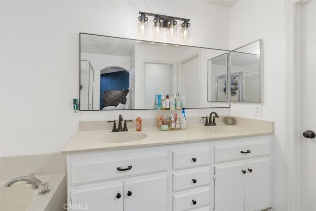 31429 Amsterdam, Winchester, CA 92596