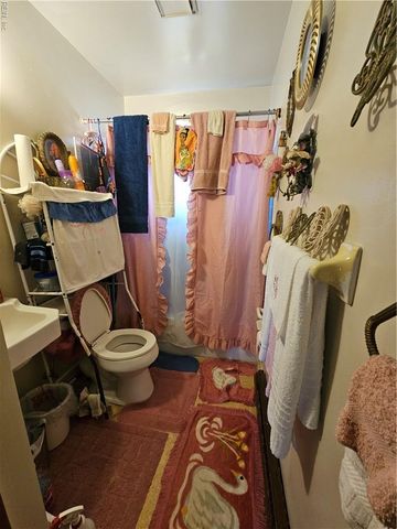 2000 Plow LN, Chesapeake, VA 23324