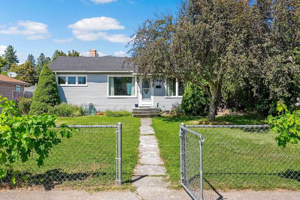 917 E NEBRASKA Ave, Spokane, WA 99208