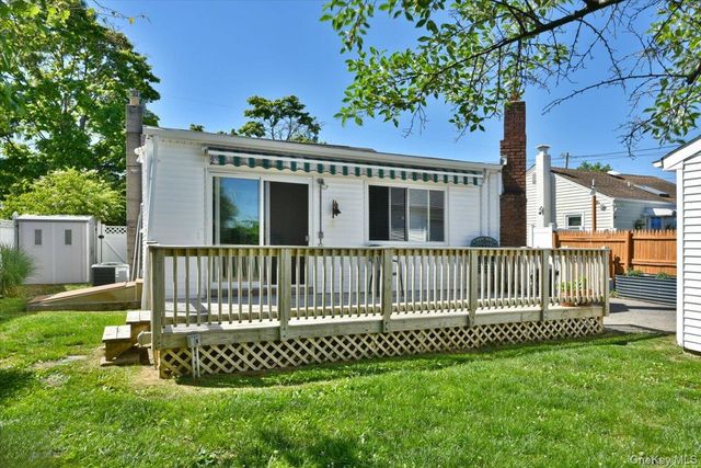 11 Glenda Drive, West Babylon, NY 11704