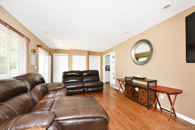11 Glenda Drive, West Babylon, NY 11704