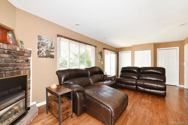 11 Glenda Drive, West Babylon, NY 11704