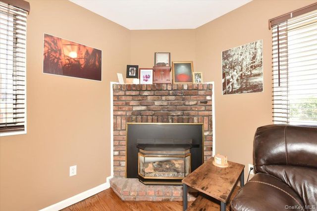 11 Glenda Drive, West Babylon, NY 11704