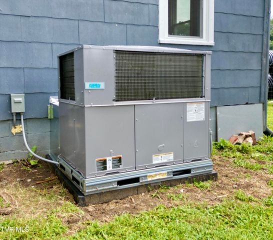 124 Mary Street, Mountain City, TN 37683