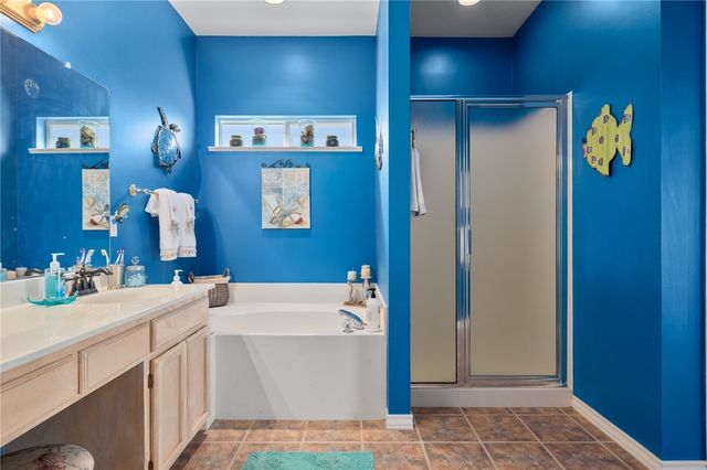 124 Sea View Dr, Aransas Pass, TX 78336