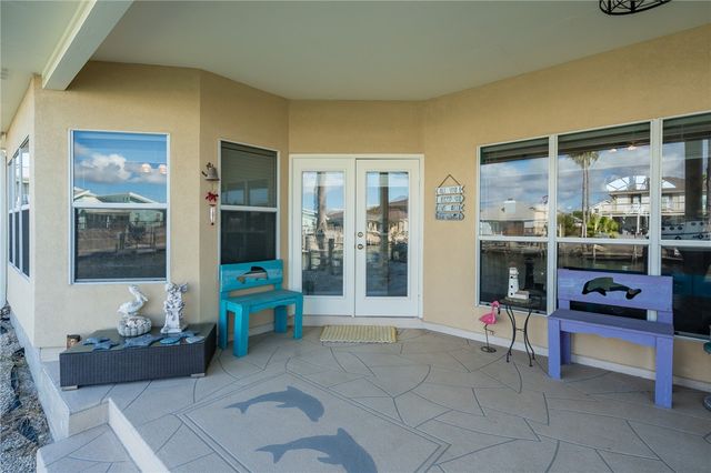 124 Sea View Dr, Aransas Pass, TX 78336