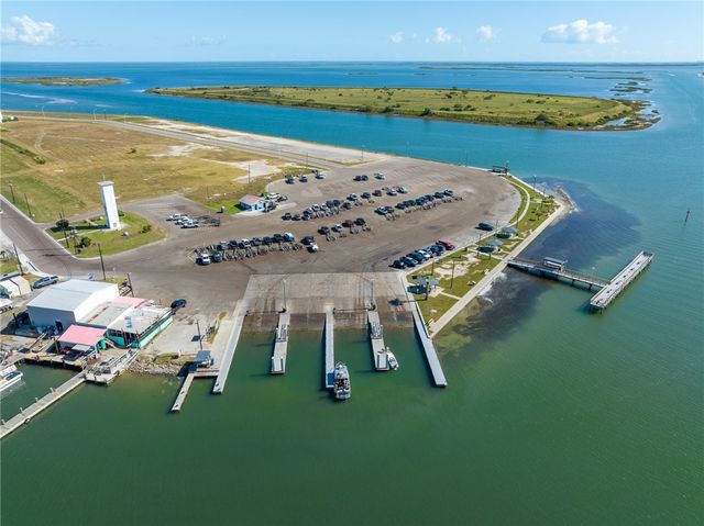 124 Sea View Dr, Aransas Pass, TX 78336