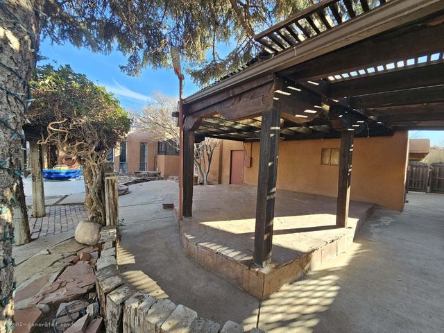 137 Carlito Road NW, Albuquerque, NM 87107