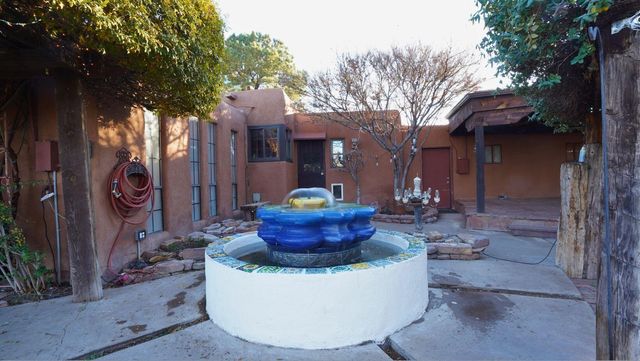 137 Carlito Road NW, Albuquerque, NM 87107