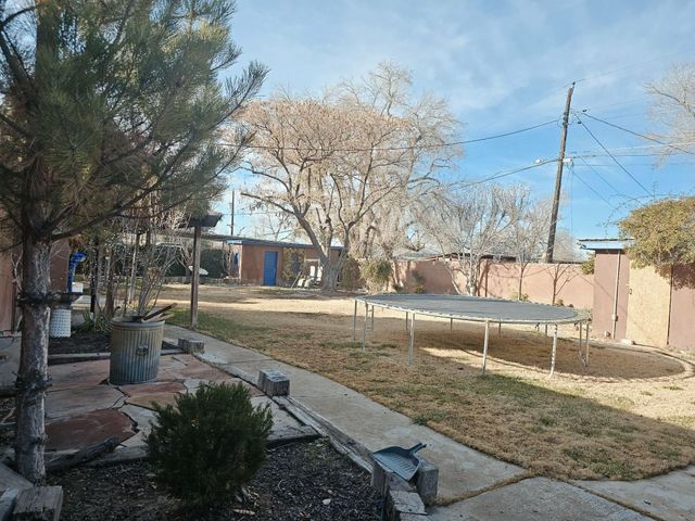 137 Carlito Road NW, Albuquerque, NM 87107