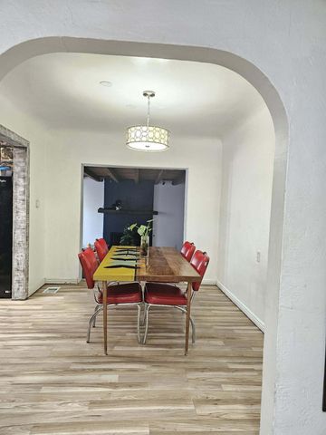 137 Carlito Road NW, Albuquerque, NM 87107