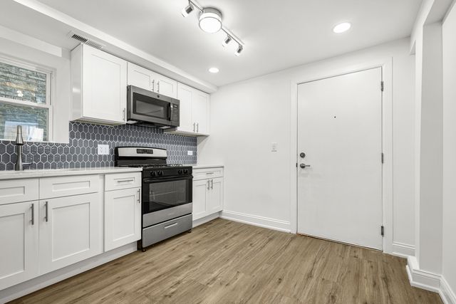 4751 W Monroe Street Garden, Chicago, IL 60644