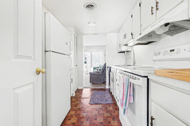 1000 11th Ave N Apt 113, North Myrtle Beach, SC 29582