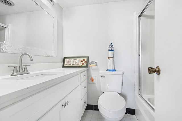 1000 11th Ave N Apt 113, North Myrtle Beach, SC 29582