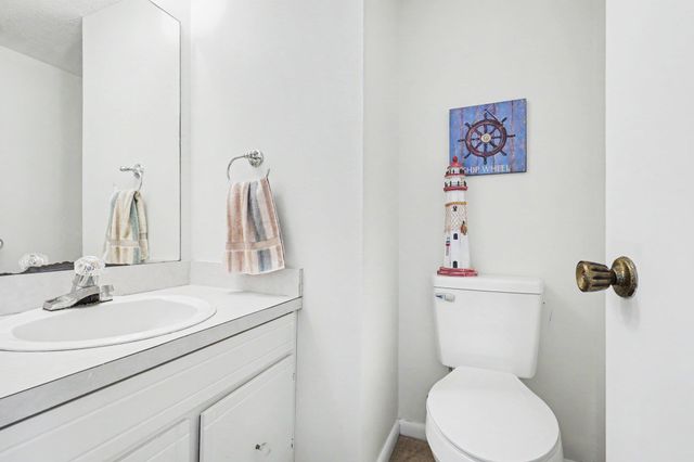 1000 11th Ave N Apt 113, North Myrtle Beach, SC 29582