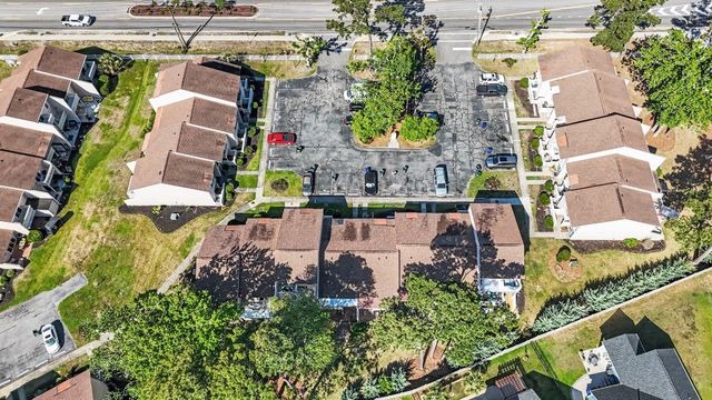 1000 11th Ave N Apt 113, North Myrtle Beach, SC 29582