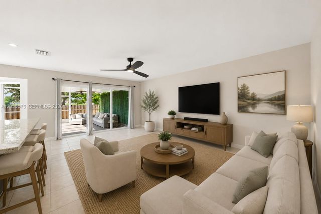 8406 NW 201st Street, Hialeah, FL 33015