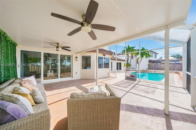 8406 NW 201st Street, Hialeah, FL 33015