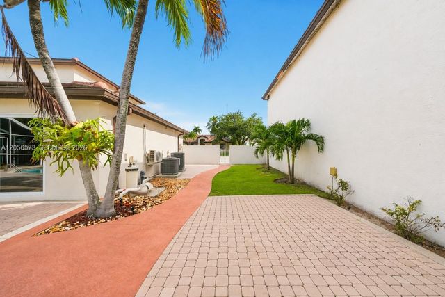 8406 NW 201st Street, Hialeah, FL 33015
