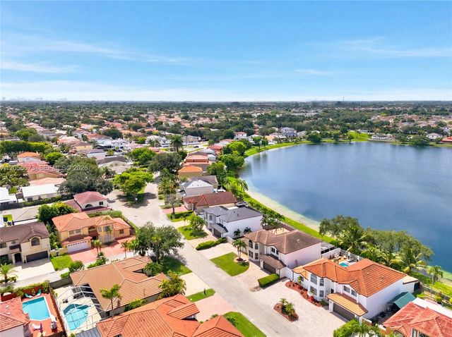 8406 NW 201st Street, Hialeah, FL 33015