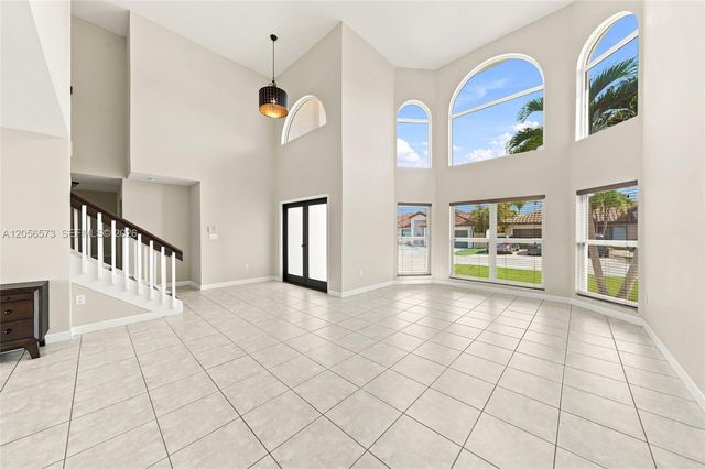 8406 NW 201st Street, Hialeah, FL 33015