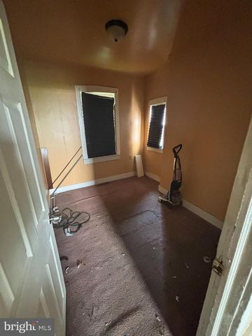 208 PARK AVE, Somerdale, NJ 08083