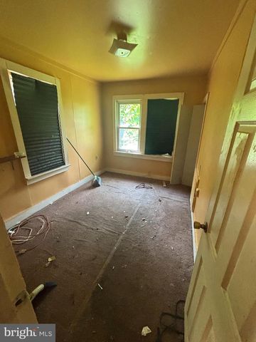 208 PARK AVE, Somerdale, NJ 08083