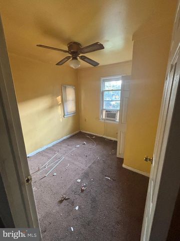 208 PARK AVE, Somerdale, NJ 08083
