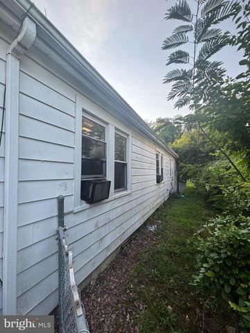 208 PARK AVE, Somerdale, NJ 08083