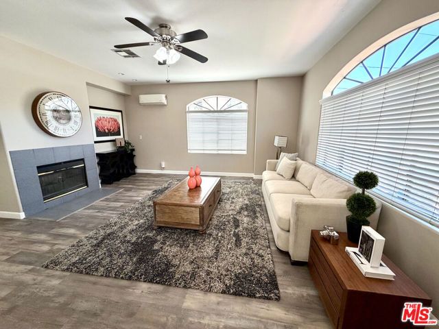 1403 W Santa Cruz Street, Los Angeles, CA 90732