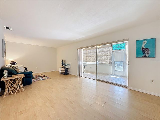 5150 10TH AVENUE N 107, St Petersburg, FL 33710